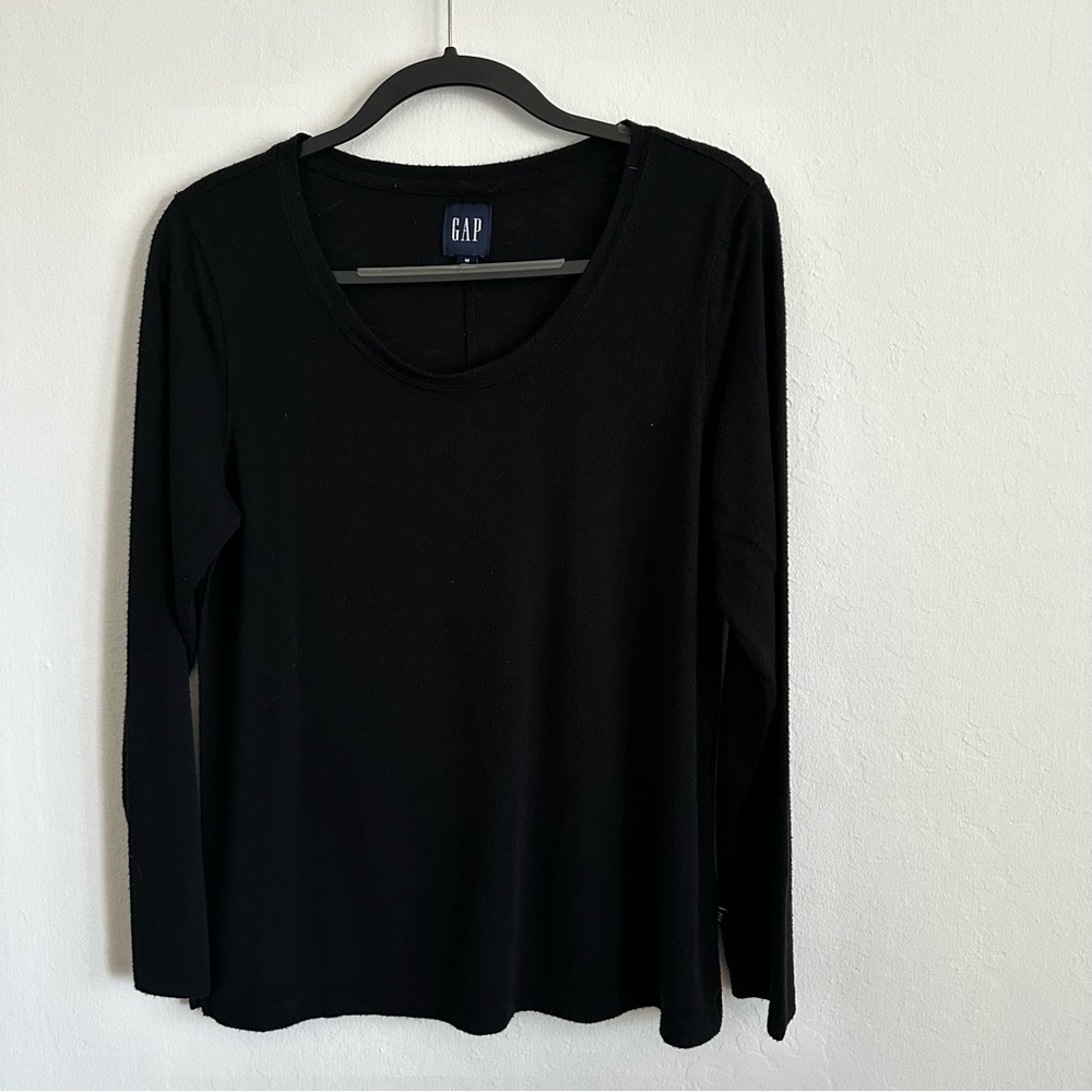 GAP long sleeve shirt